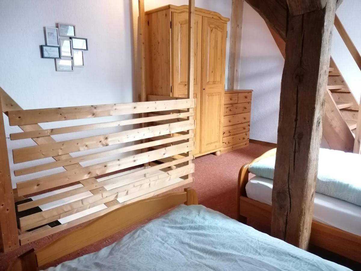 Boddenhus Auf Ruegen - Ferienwohnungen Und Pension Rappin Exterior foto