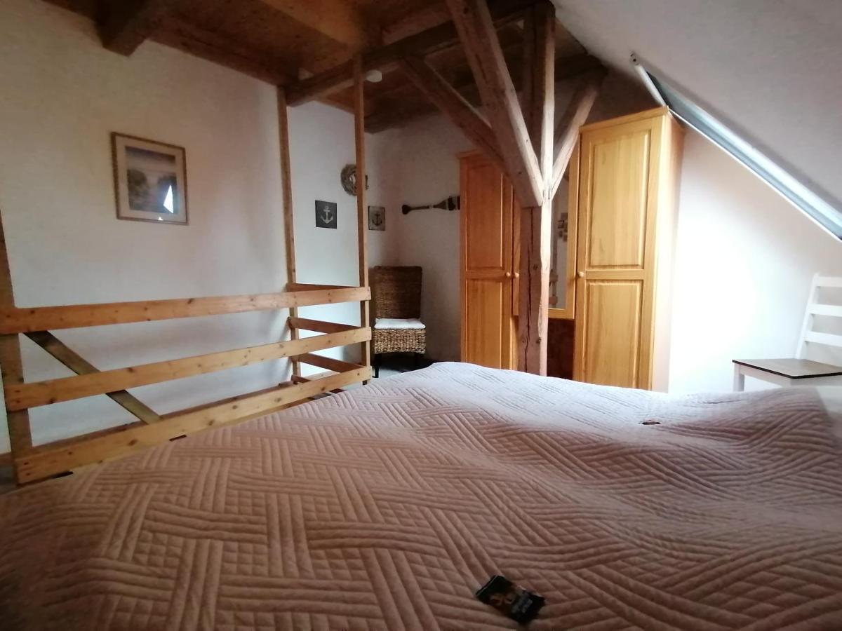 Boddenhus Auf Ruegen - Ferienwohnungen Und Pension Rappin Exterior foto