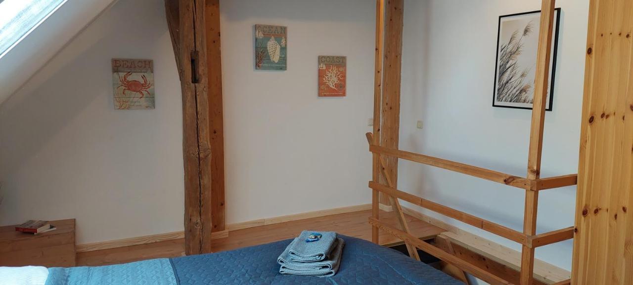 Boddenhus Auf Ruegen - Ferienwohnungen Und Pension Rappin Exterior foto